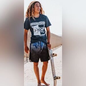 NWOT Psycho Tuna Unisex Black Graphic Short Sleeve Tee Shirt - Size M